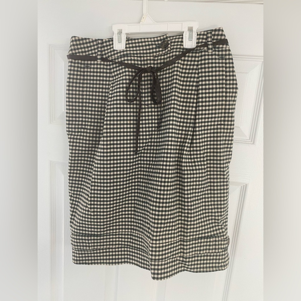 $460 Retail Weekend MaxMara Skirt • Button-Adjustable Sides + Brown Leather Belt